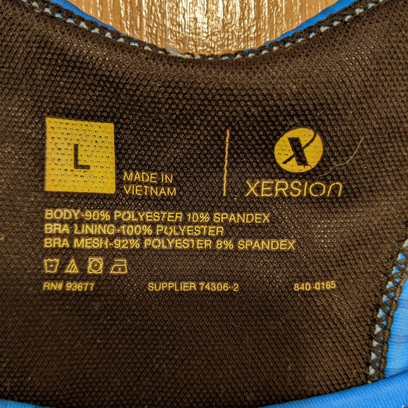 3/25 Geometric Sports Bra - Picture 2 of 4